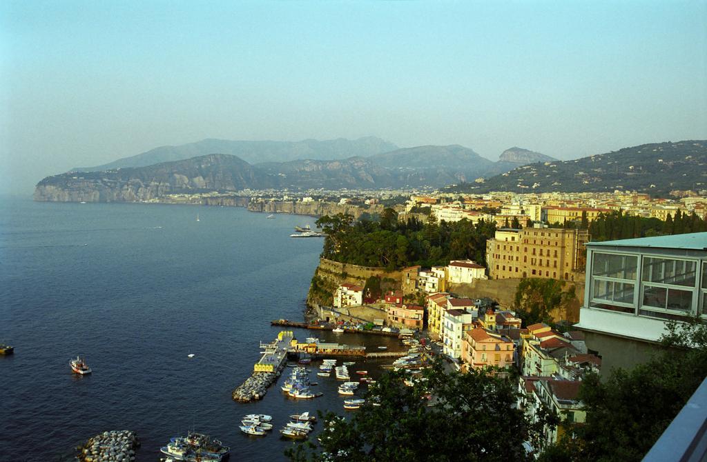 Casa Sofia Apartment Sorrento Ruang foto