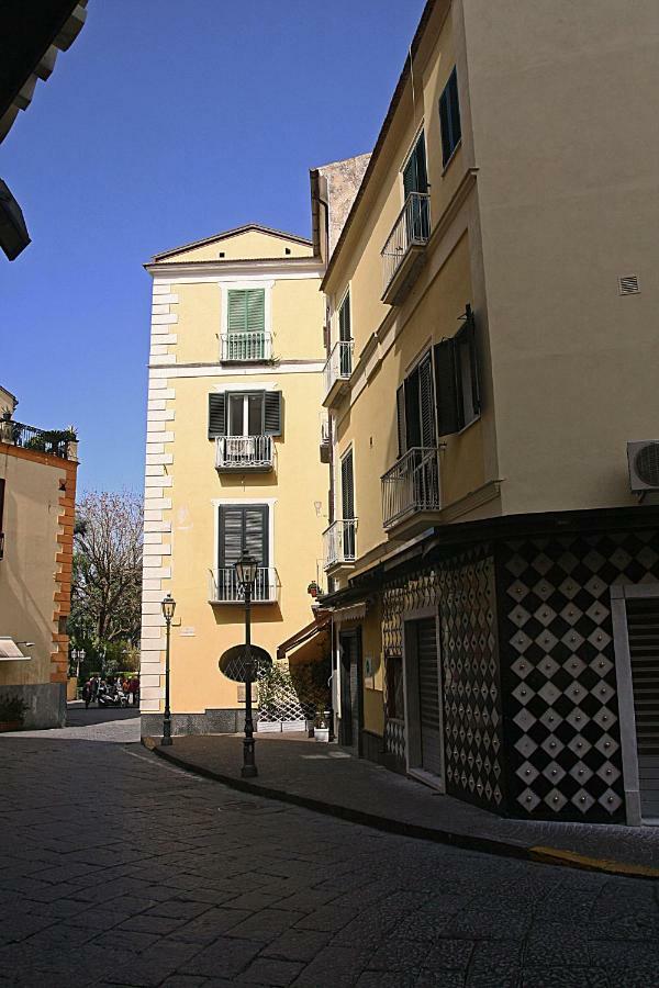 Casa Sofia Apartment Sorrento Bagian luar foto